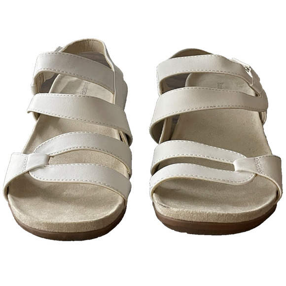 Baretraps Jenifer White Leather Sandals Women's Size 9M GUC - Picture 2 of 10
